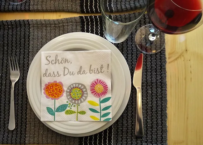 Lägenhet Lovely, With Balcony